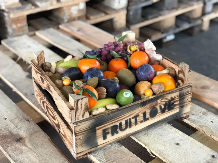 Large Obstkiste, 9kg saisonales Obst